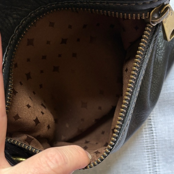 Fossil Vintage Black Leather Crossbody Bag - Picture 13 of 16